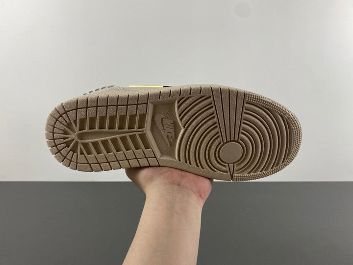 Air Jordan 1 Low Cream and Gold Sneakers FN5032-200
