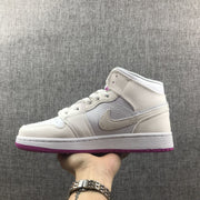 Jordan Air Jordan 1 Mid GG Sneakers White Grey Pink