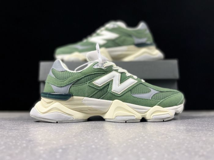 New Balance 9060 Green Sneakers U9060VNG