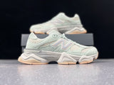 New Balance 9060 U9060WA1 Sneakers in Pale Green