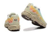 Nike Air Max Plus Sneakers in Multicolor